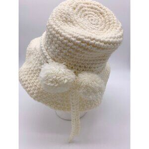 Hat 1960s Cream White Hand Knit Hat Super Stylish Pom Poms